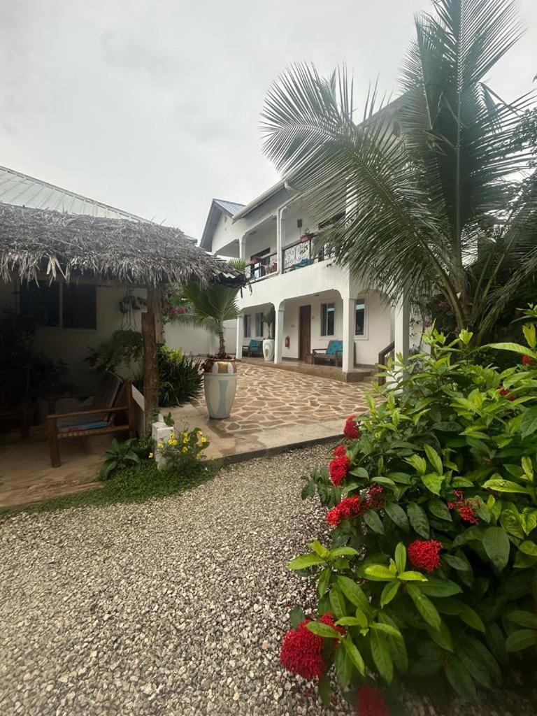 Vanilla Villa Nungwi Exterior photo